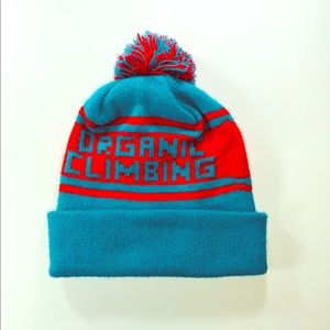 Retro Organic Climbing Knitted Pom Pom 